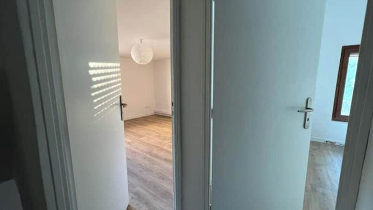 Photo of Others in Apt