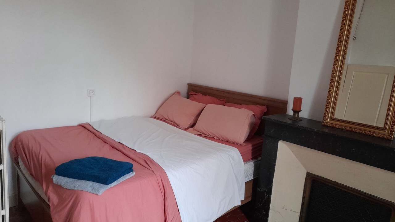 Photo of Bedroom in Beziers City Centre