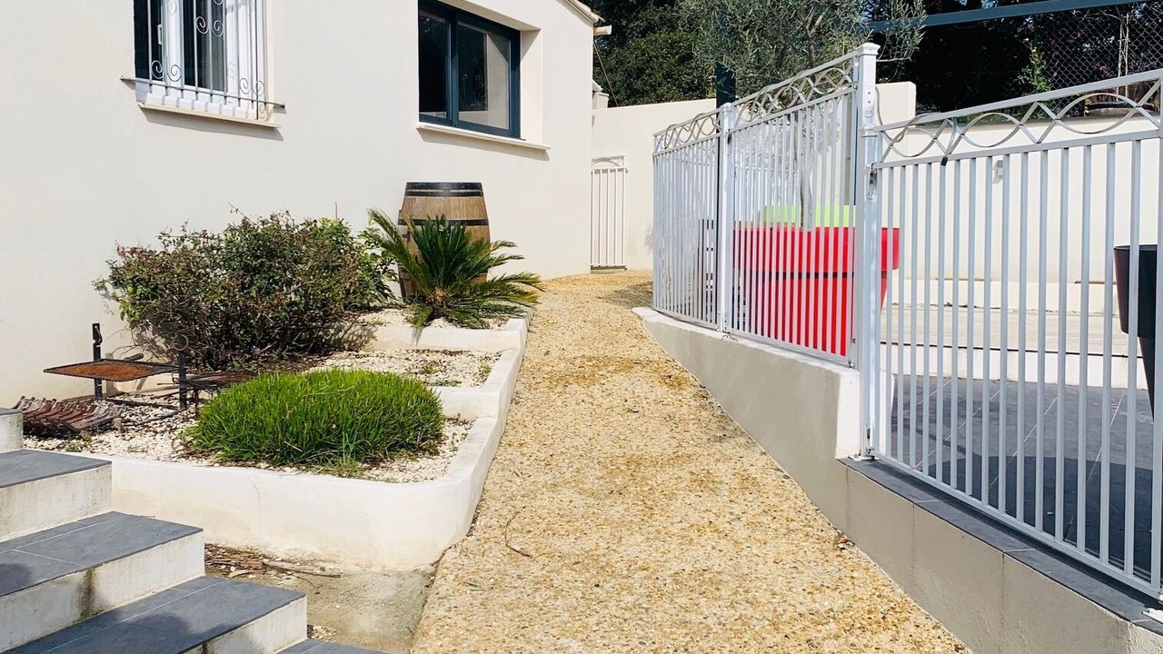 Photo of Outdoor in Caremeau