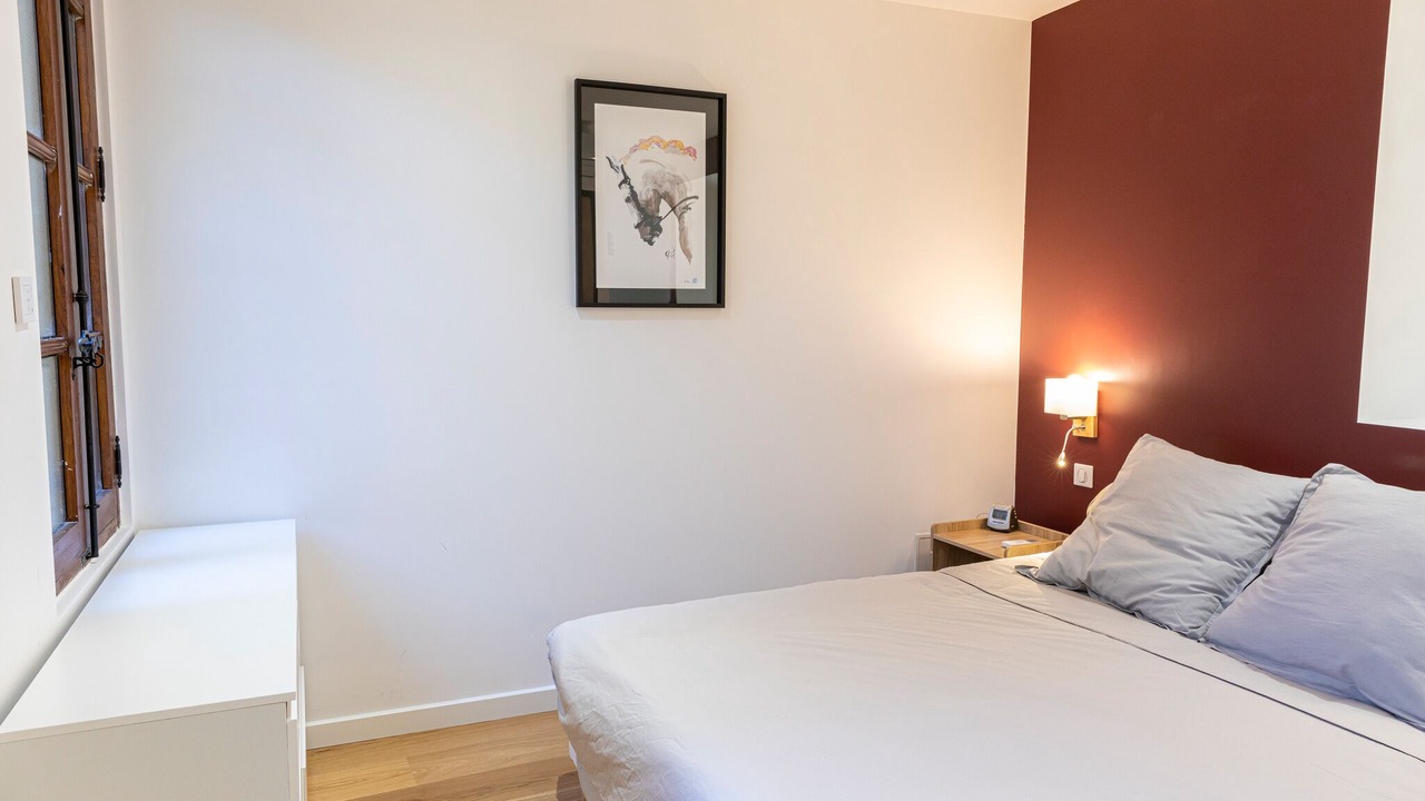 Photo of Bedroom in Mazarin Quarter