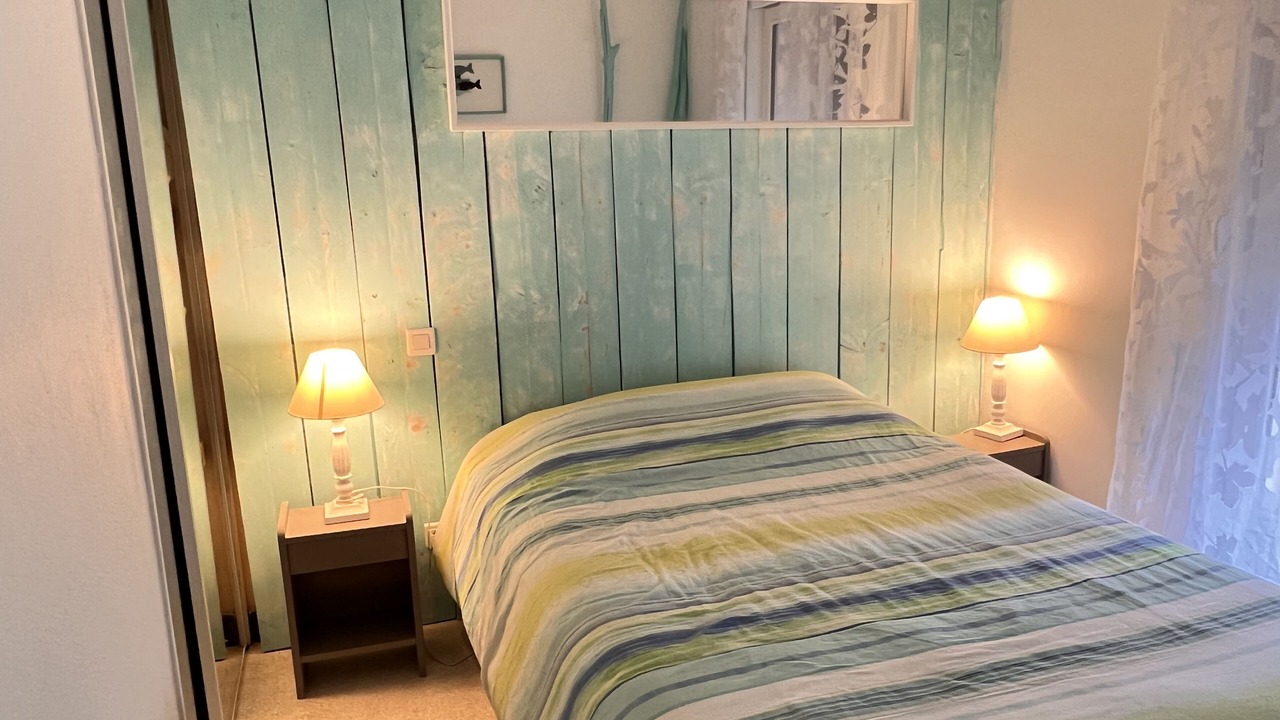 Photo of Bedroom in Guerrevieille