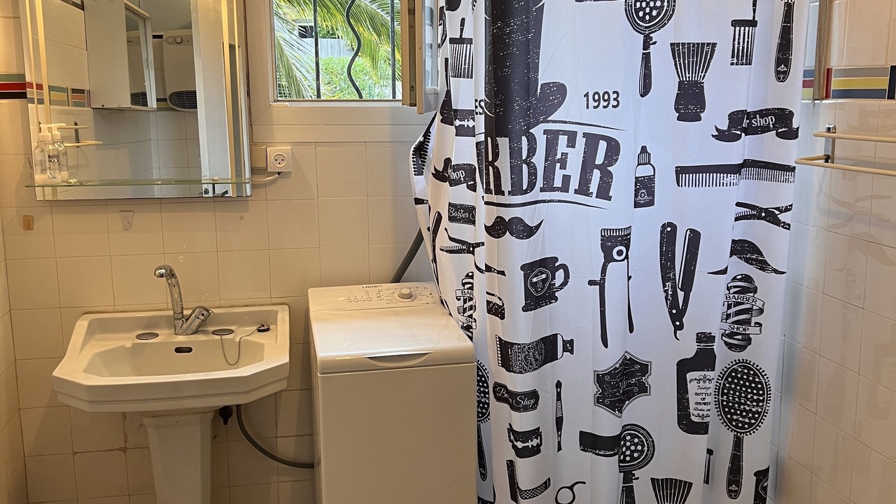 Photo of Bathroom in Guerrevieille