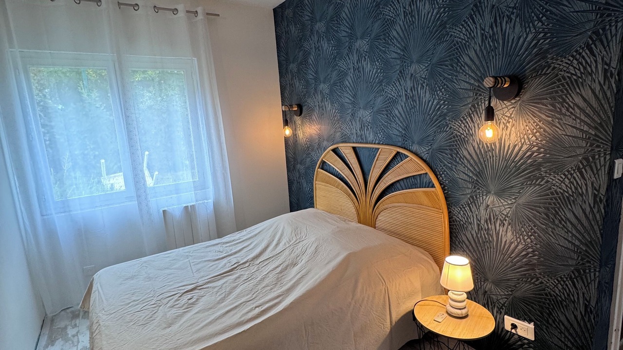 Photo of Bedroom in Guerrevieille
