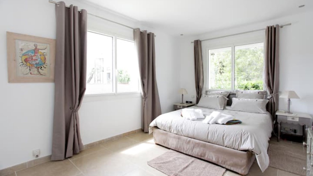 Photo of Bedroom in Cap-d'Antibes