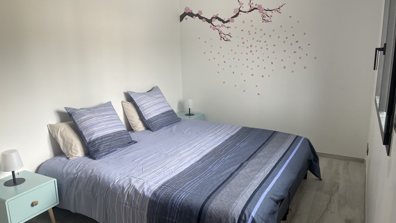 Photo of Bedroom in Cuges-les-Pins