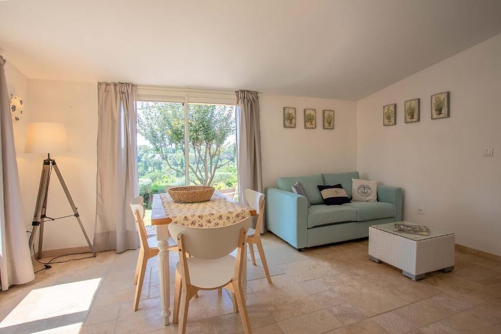 Photo of Livingroom in Lorgues