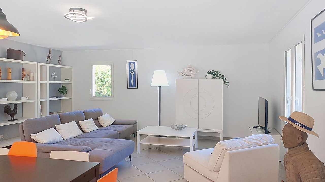 Photo of Livingroom in Bagnols-en-Foret