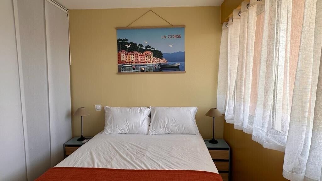 Photo of Bedroom in Boulouris-sur-Mer