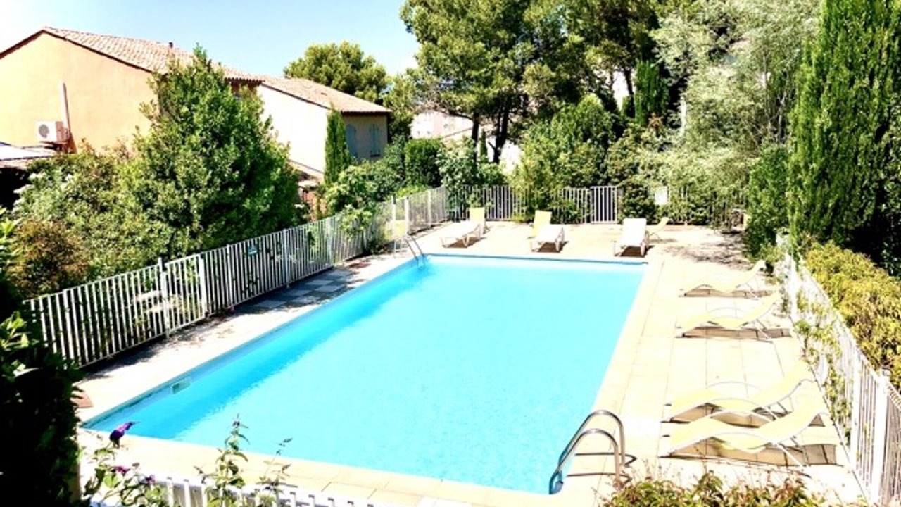 Photo of Outdoor in Pont Royal