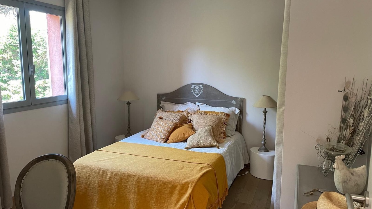 Photo of Bedroom in Guerrevieille