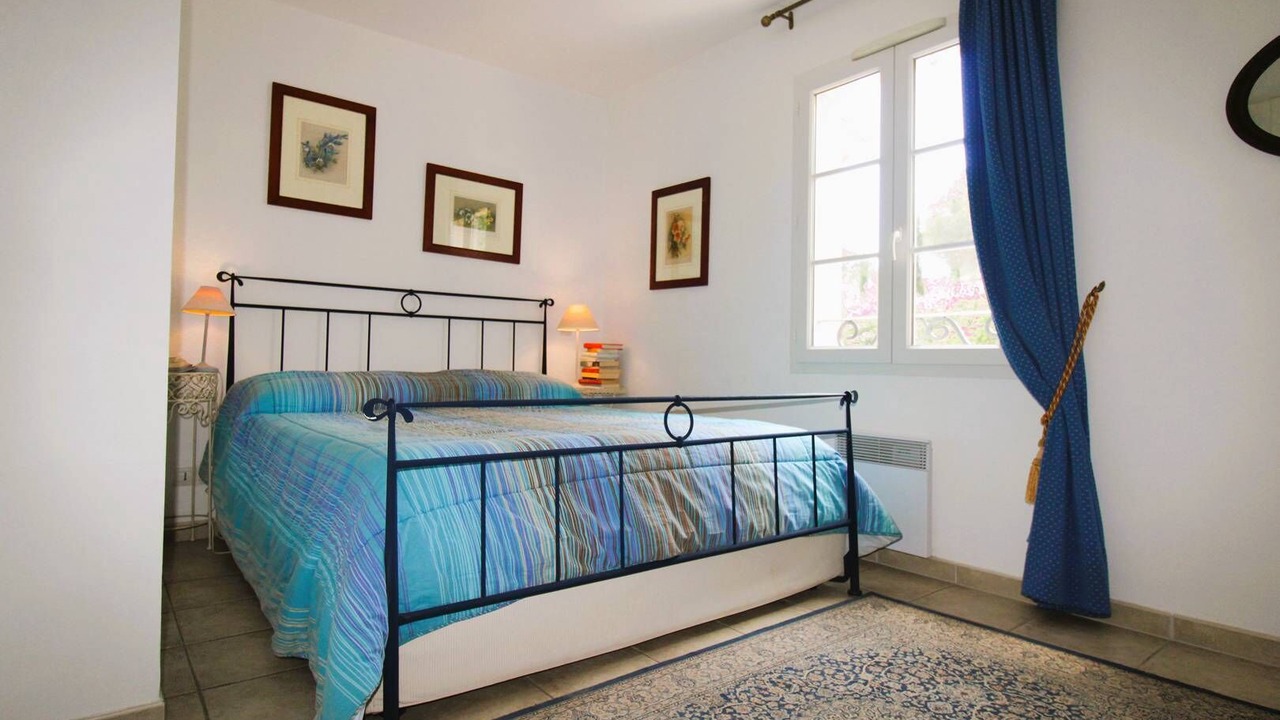 Photo of Bedroom in Gassin