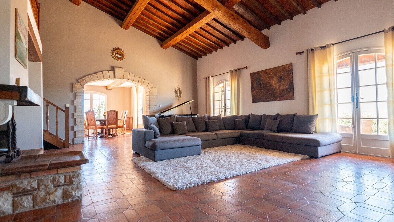 Photo of Livingroom in Tourtour
