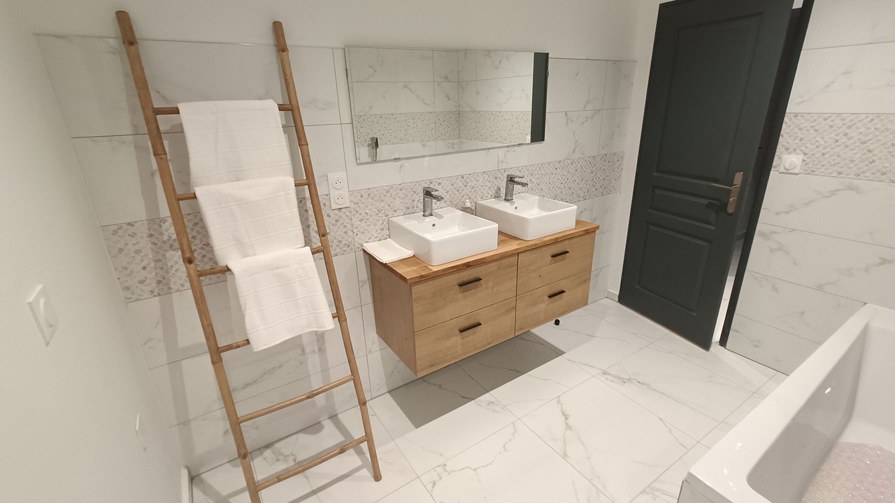 Photo of Bathroom in Meynes