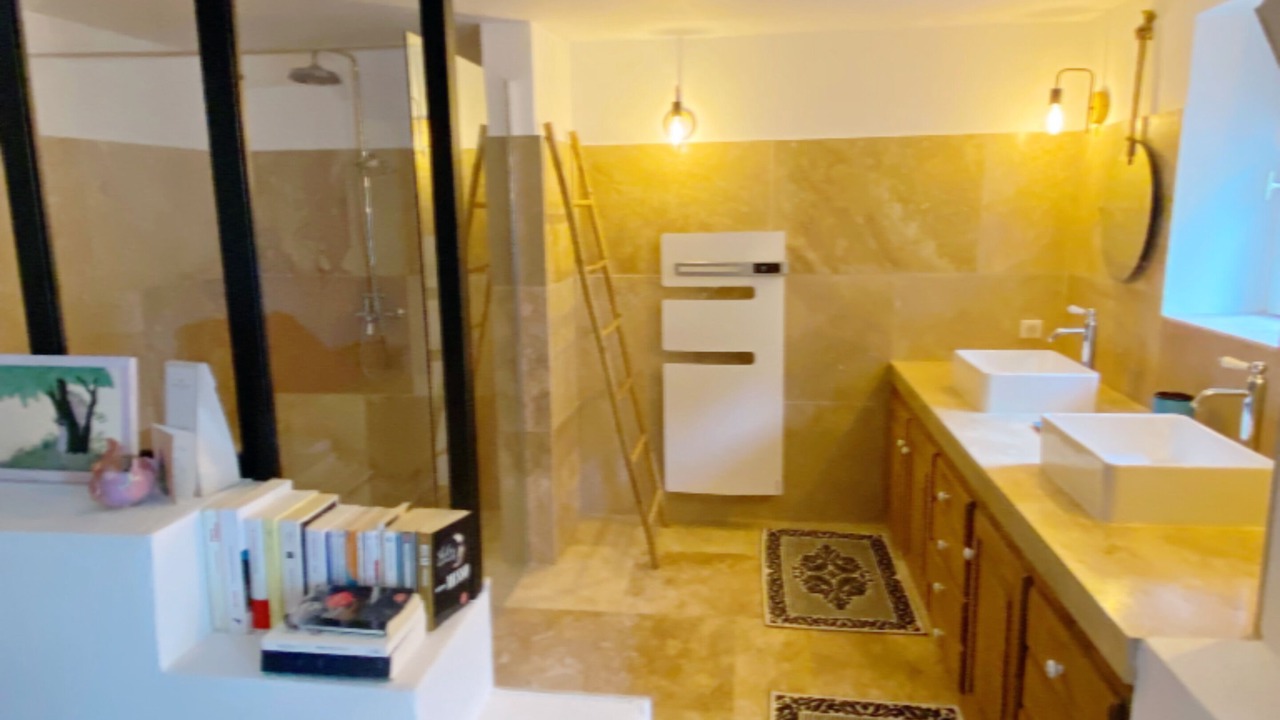 Photo of Bathroom in Bonnieux