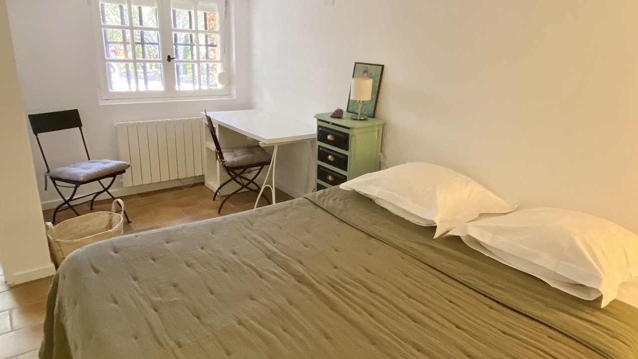 Photo of Bedroom in Bonnieux