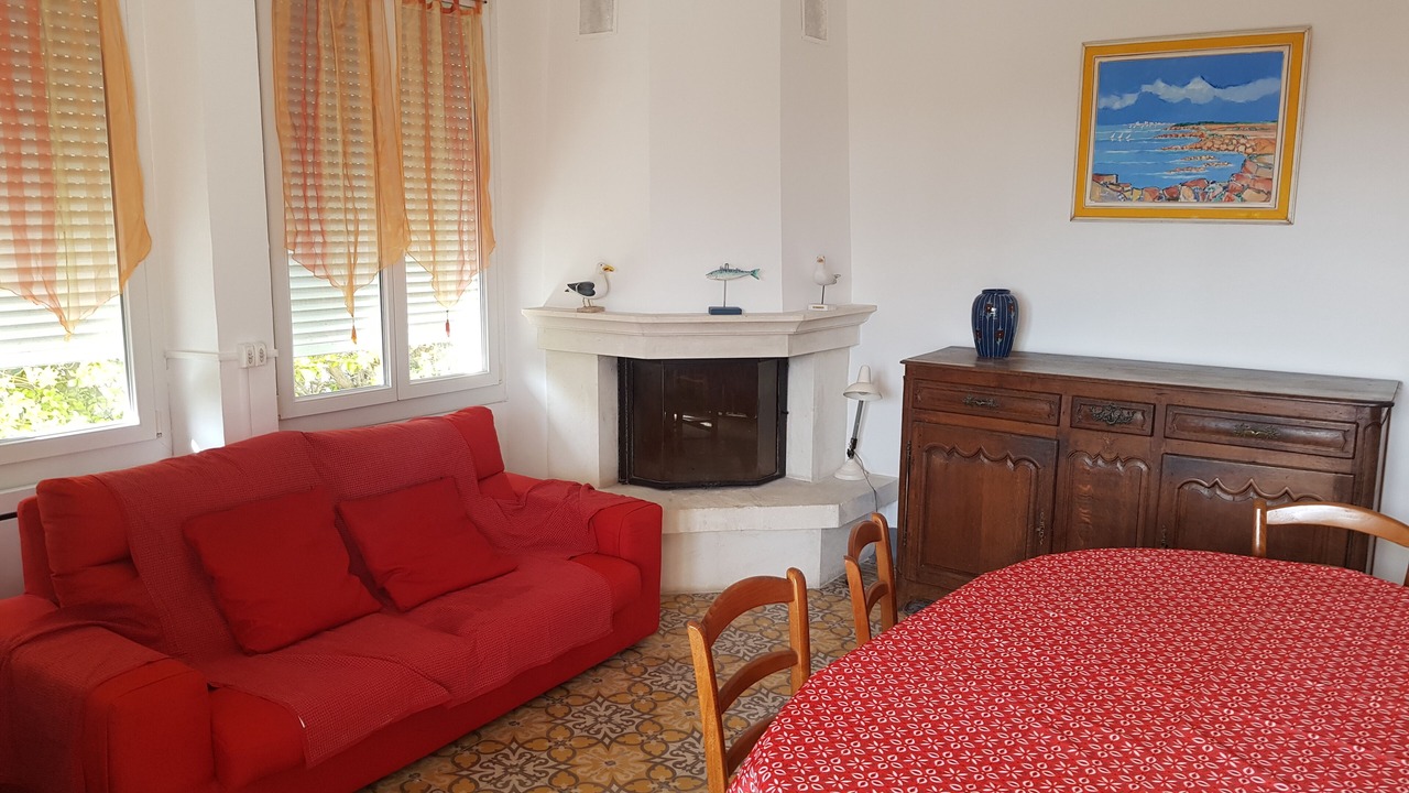 Photo of Livingroom in Saint-Cyr-sur-Mer