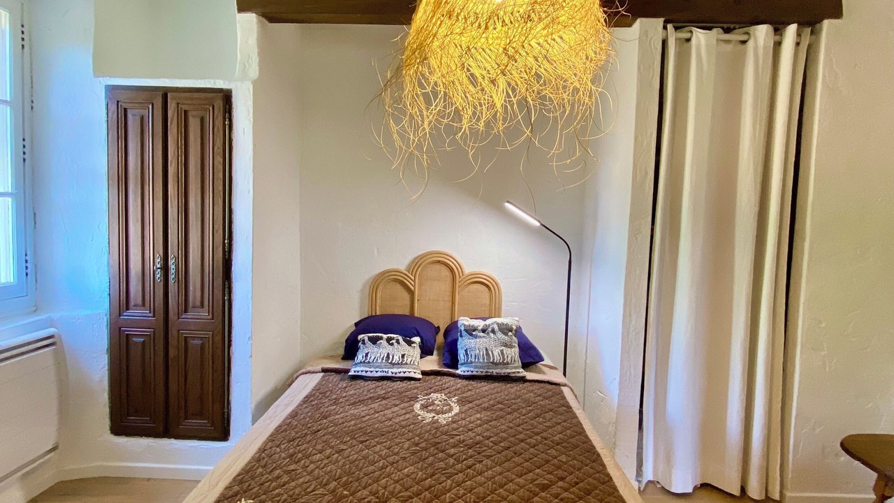 Photo of Bedroom in Evenos