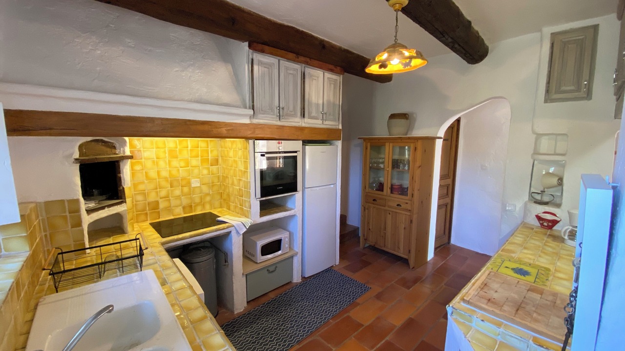 Photo of Kitchen in Evenos