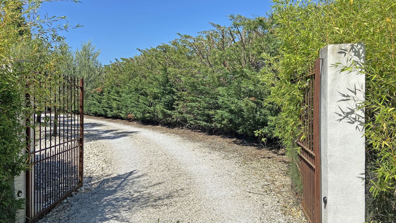 Photo of Outdoor in Maillane