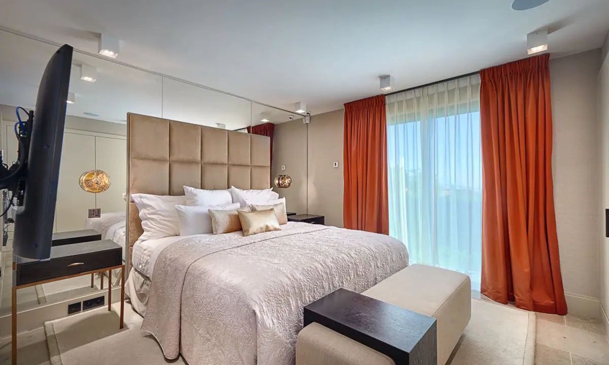 Photo of Bedroom in Vallauris