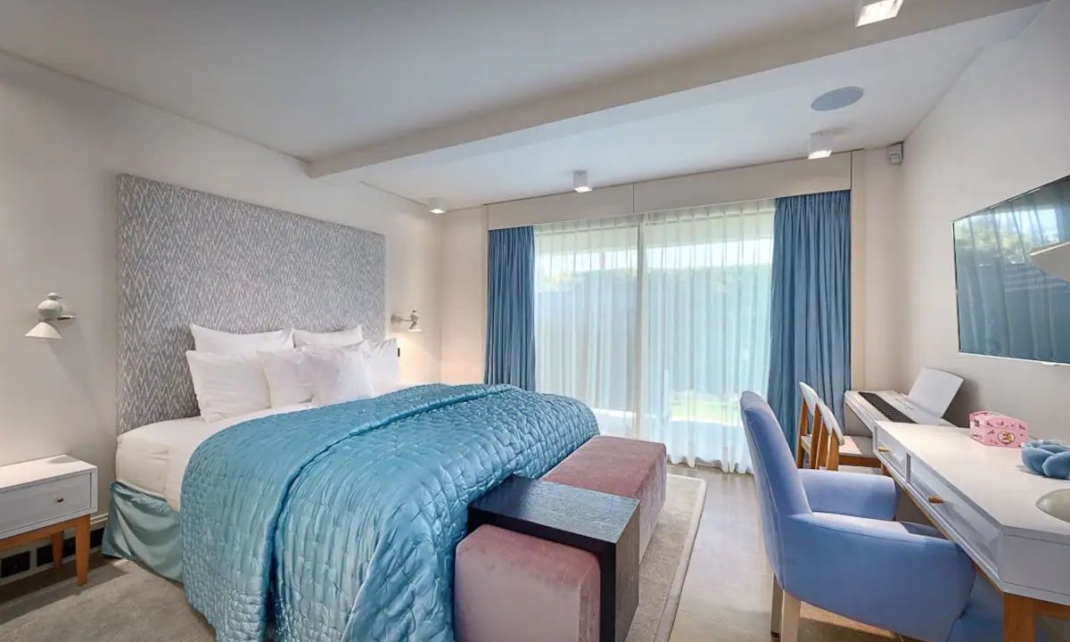 Photo of Bedroom in Vallauris