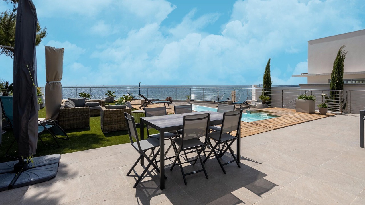 Photo of Patio Balcony in Meze