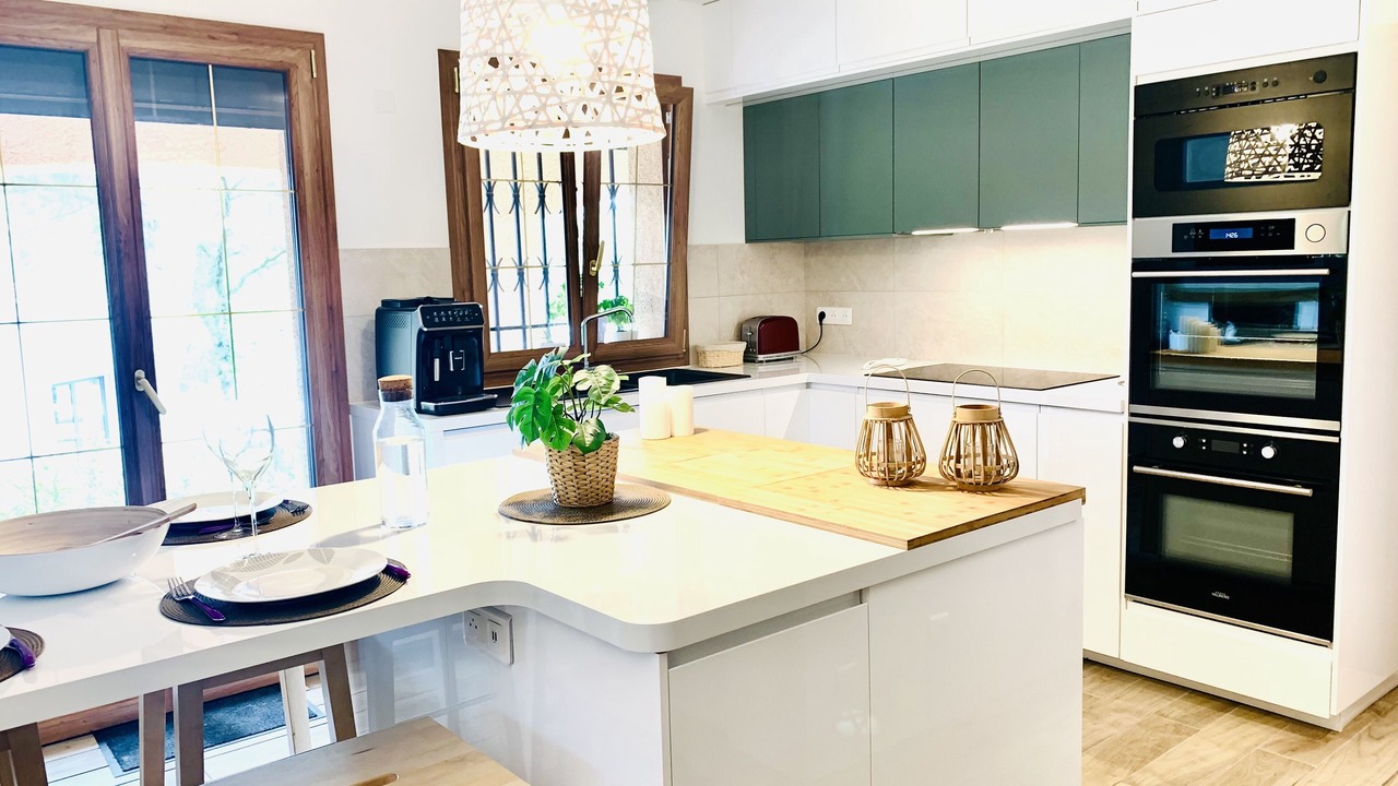 Photo of Kitchen in Peissonnel
