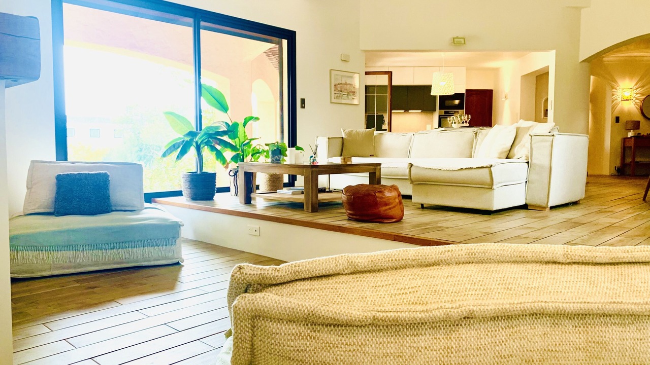 Photo of Livingroom in Peissonnel