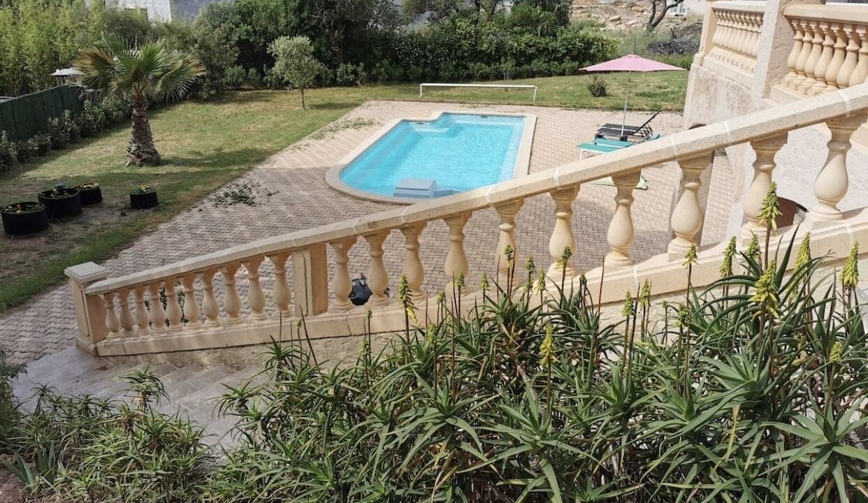 Photo of Outdoor in Peissonnel