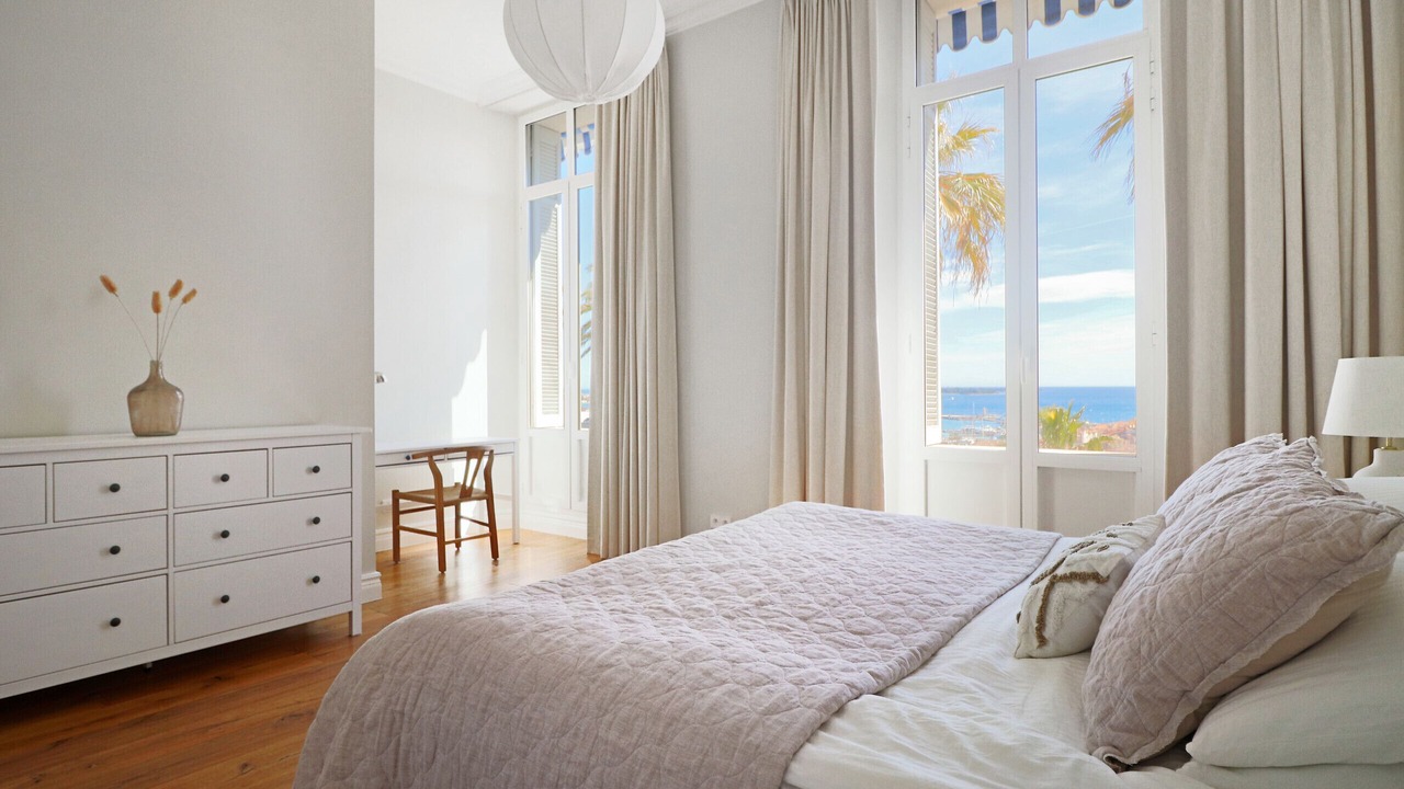 Photo of Bedroom in Riou - Petit Juas - Av de Grasse