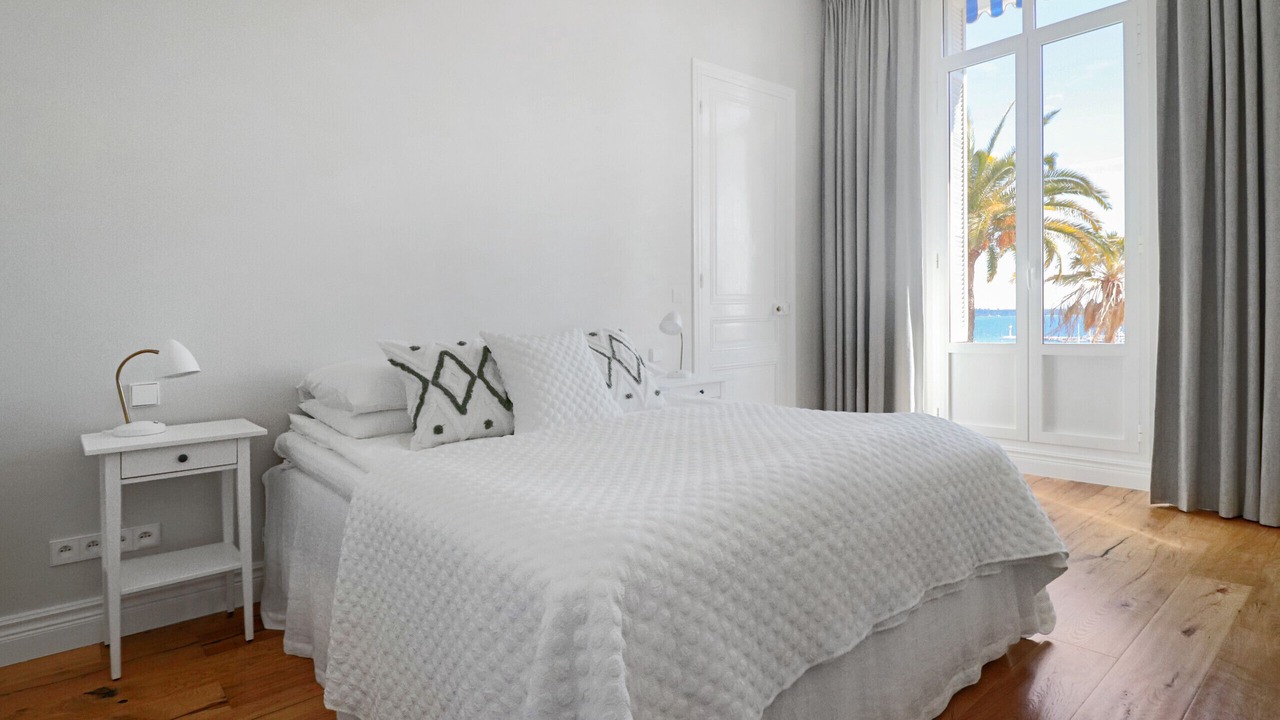 Photo of Bedroom in Riou - Petit Juas - Av de Grasse