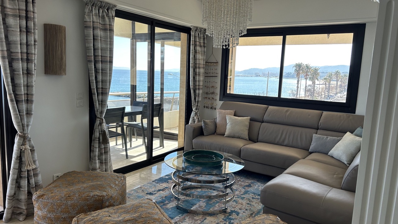 Photo of Livingroom in Le Lavandou