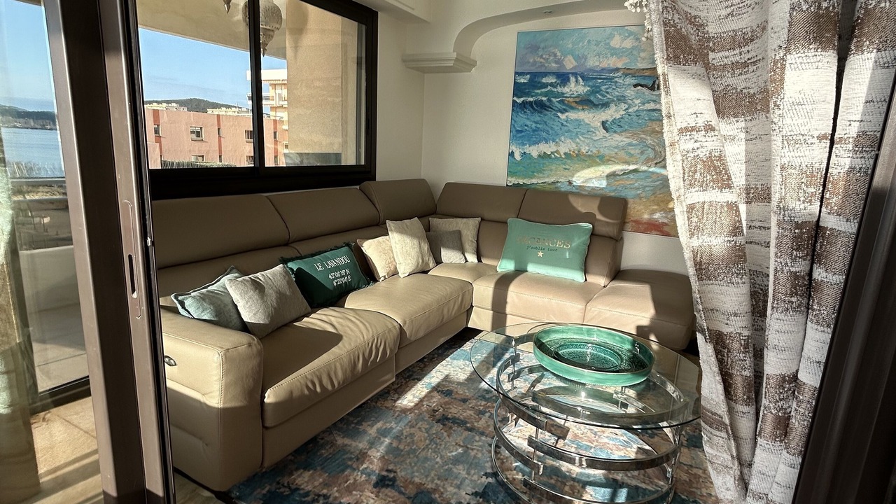Photo of Livingroom in Le Lavandou