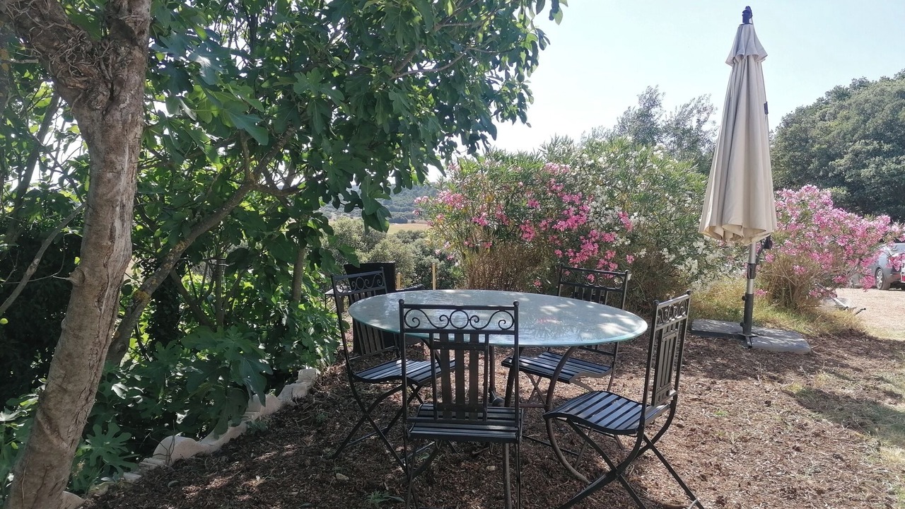 Photo of Outdoor in Aurons