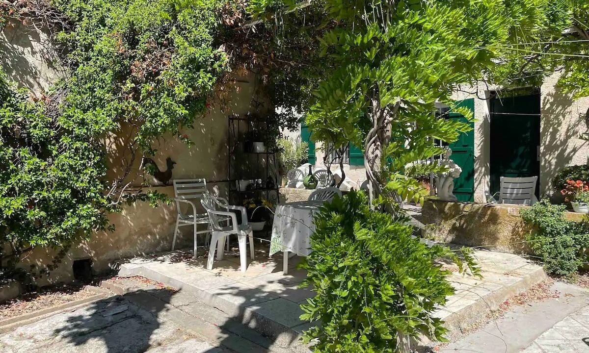 Photo of Outdoor in Cavaillon