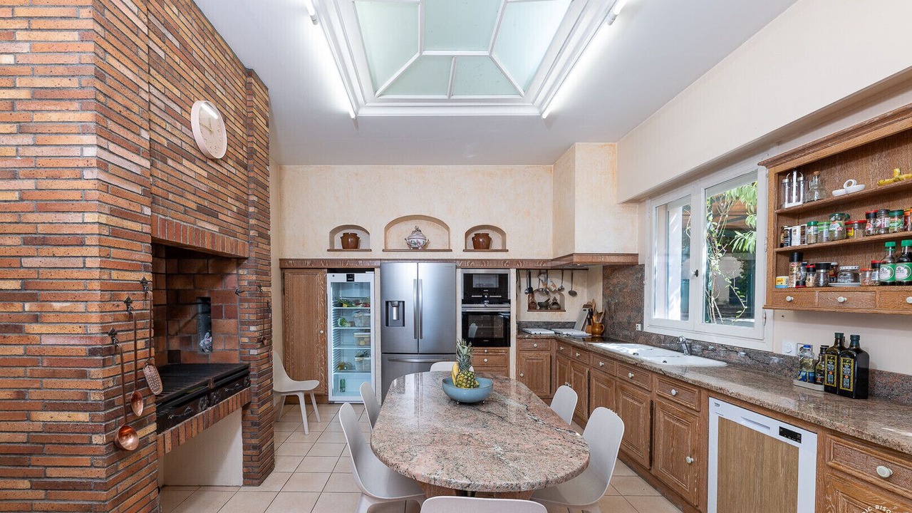 Photo of Kitchen in California - Pezou