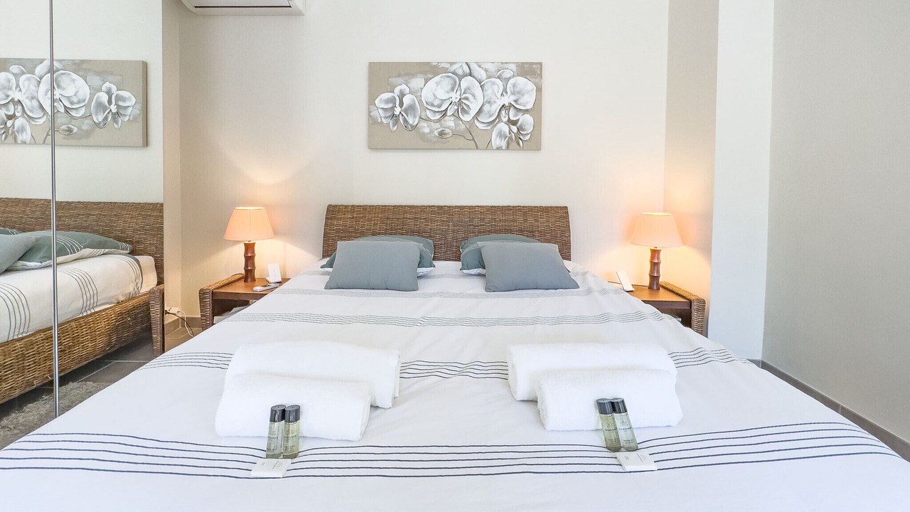 Photo of Bedroom in California - Pezou