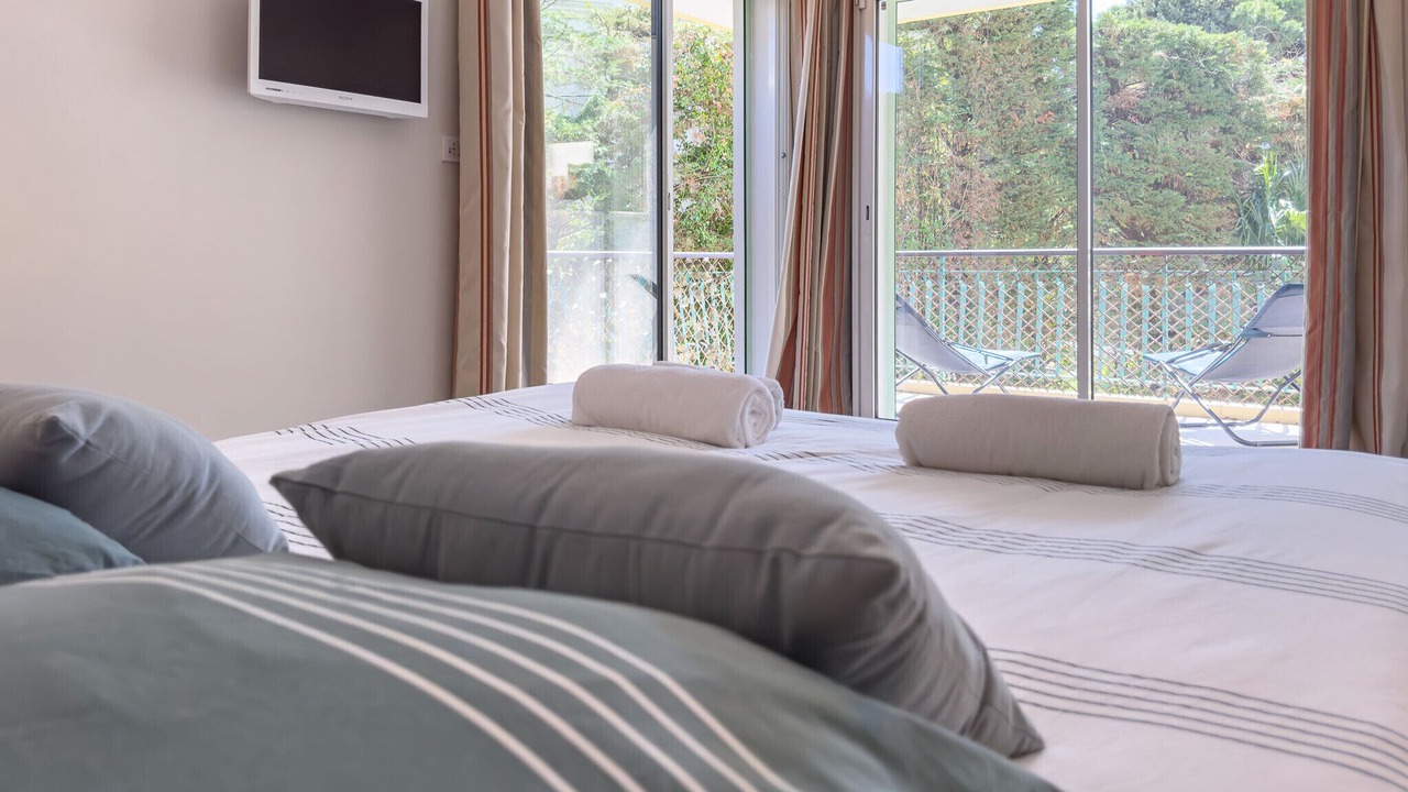 Photo of Bedroom in California - Pezou