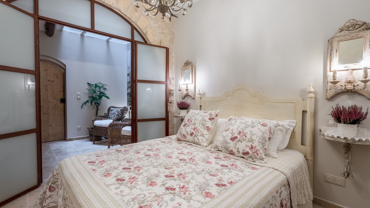 Photo of Bedroom in St.-Remy-de-Provence