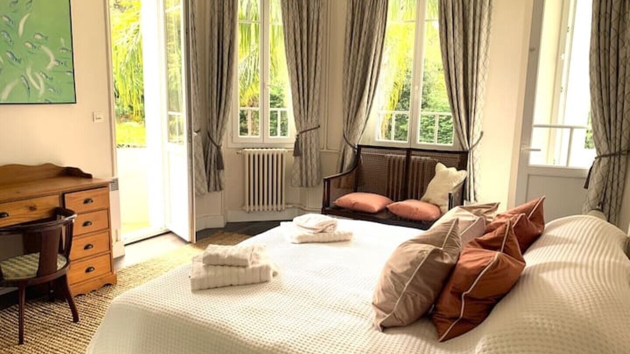 Photo of Bedroom in Cap-d'Antibes