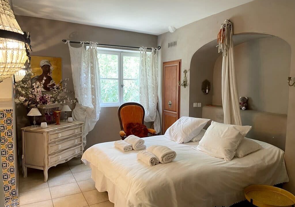 Photo of Bedroom in Salon-de-Provence