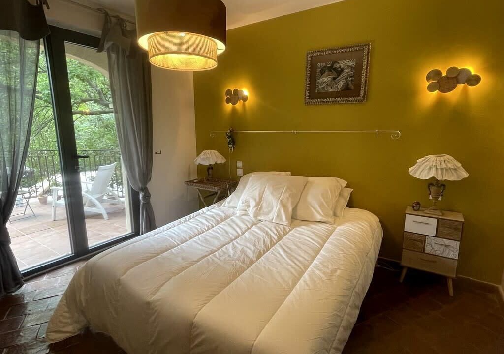 Photo of Bedroom in Salon-de-Provence