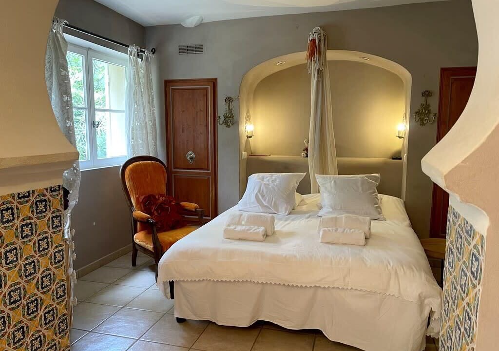 Photo of Bedroom in Salon-de-Provence