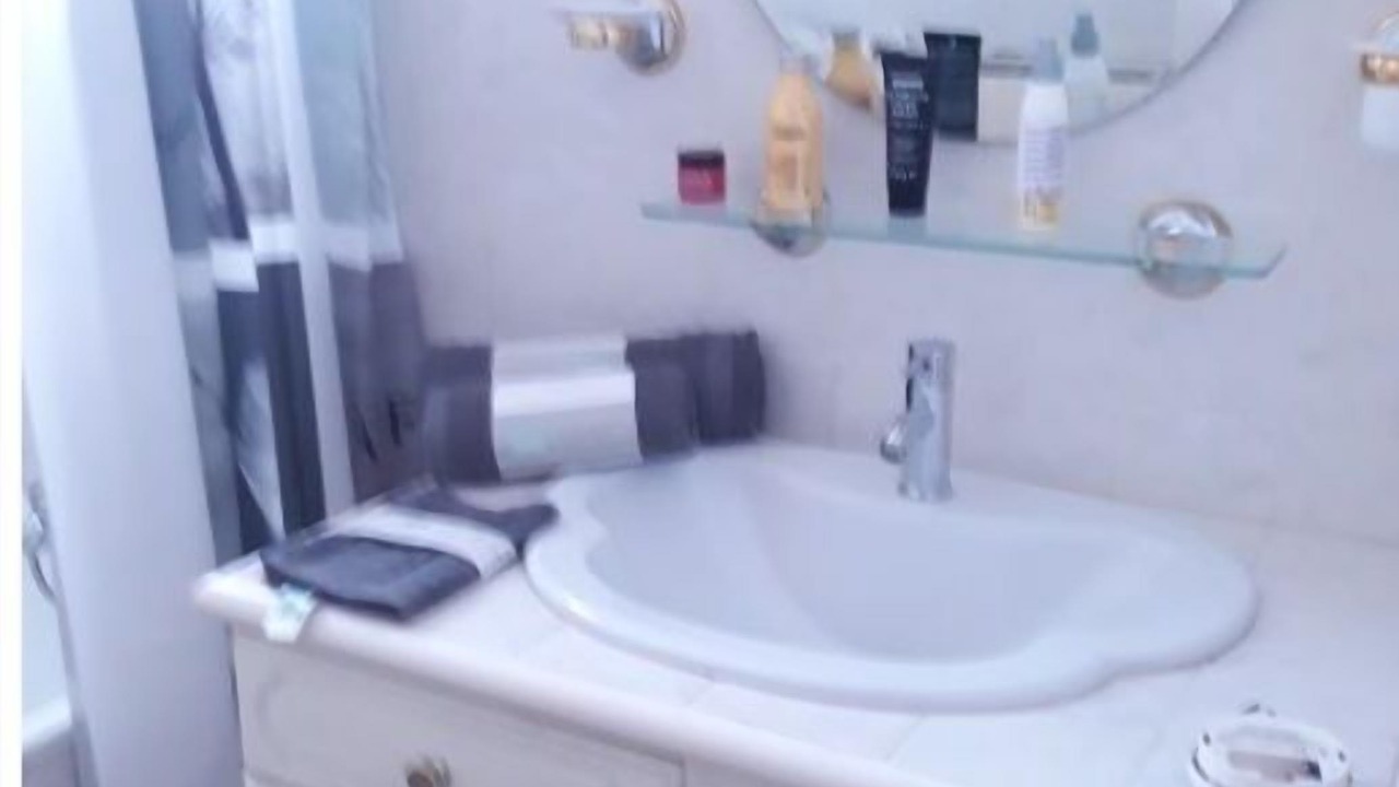 Photo of Bathroom in Entressen