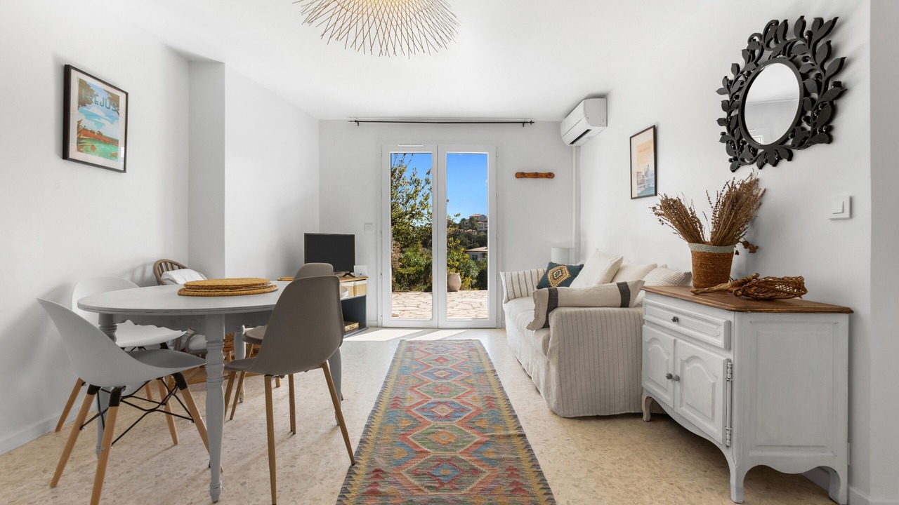 Photo of Livingroom in Saint-Aygulf