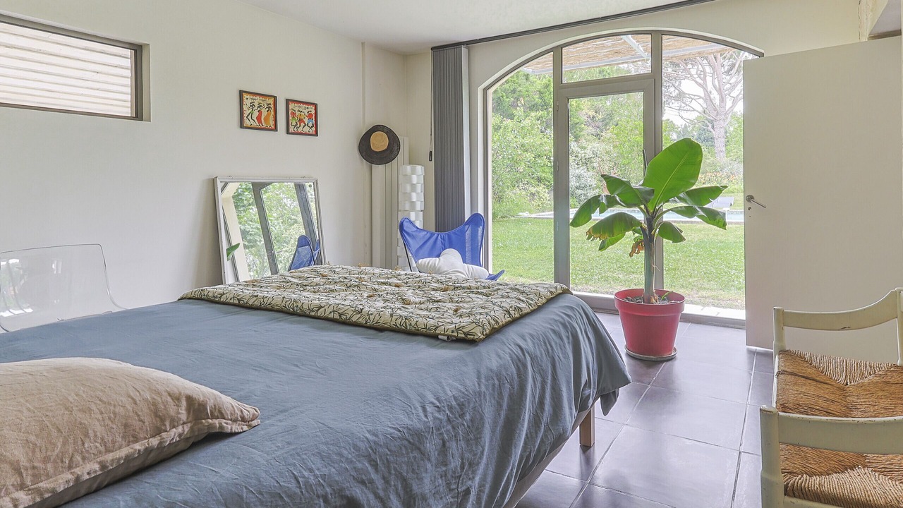 Photo of Bedroom in Eyragues