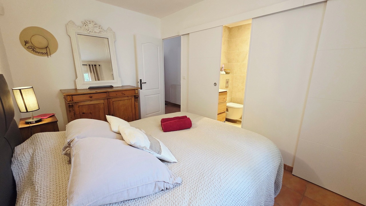 Photo of Bedroom in St.-Remy-de-Provence