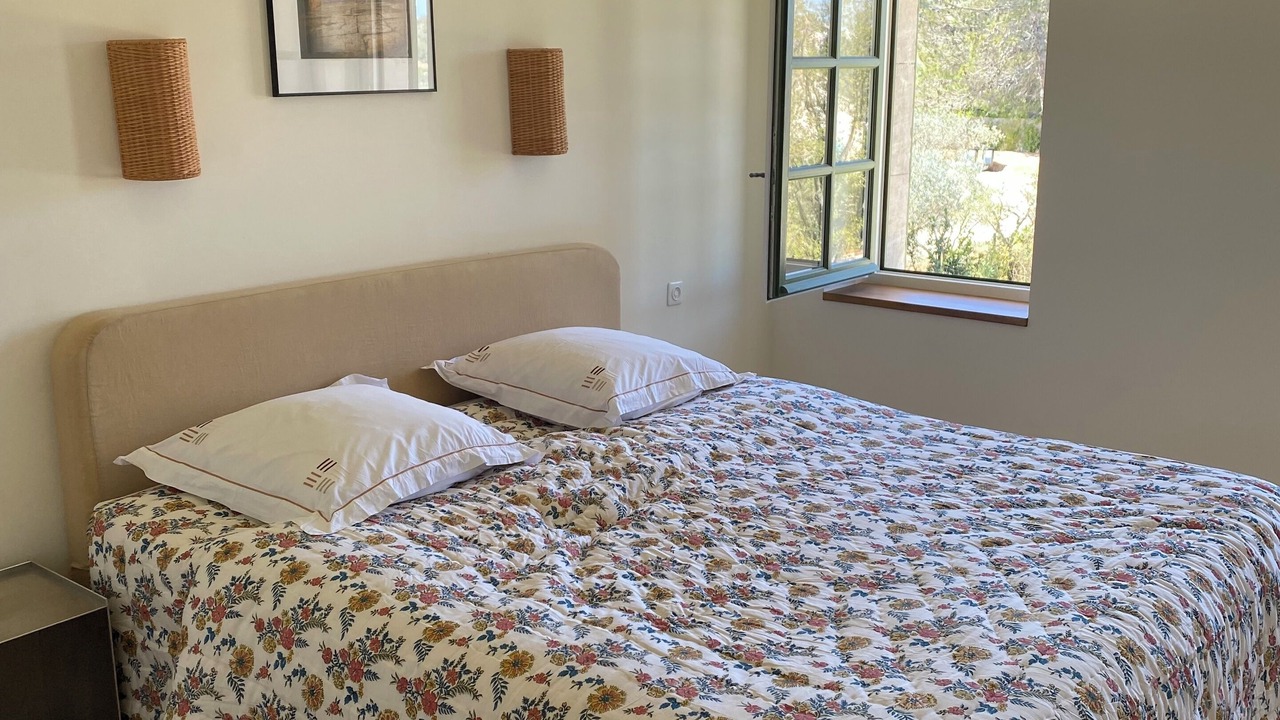 Photo of Bedroom in Eygalieres