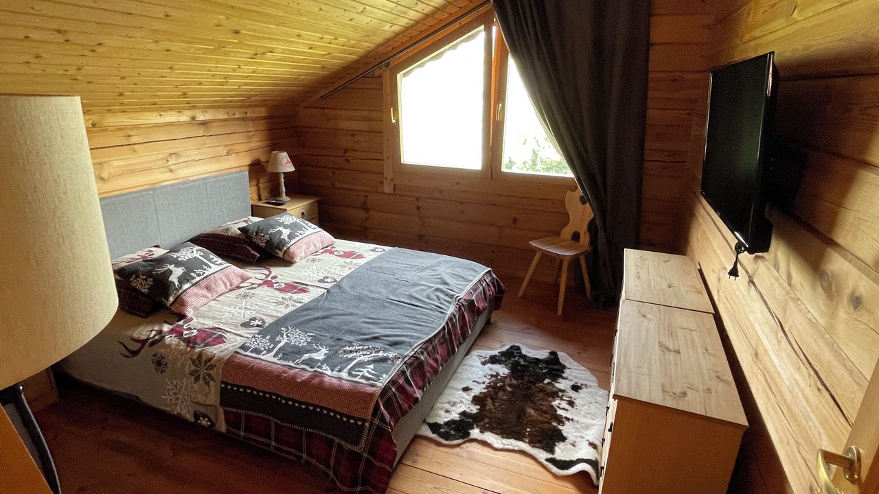 Photo of Bedroom in Enchastrayes