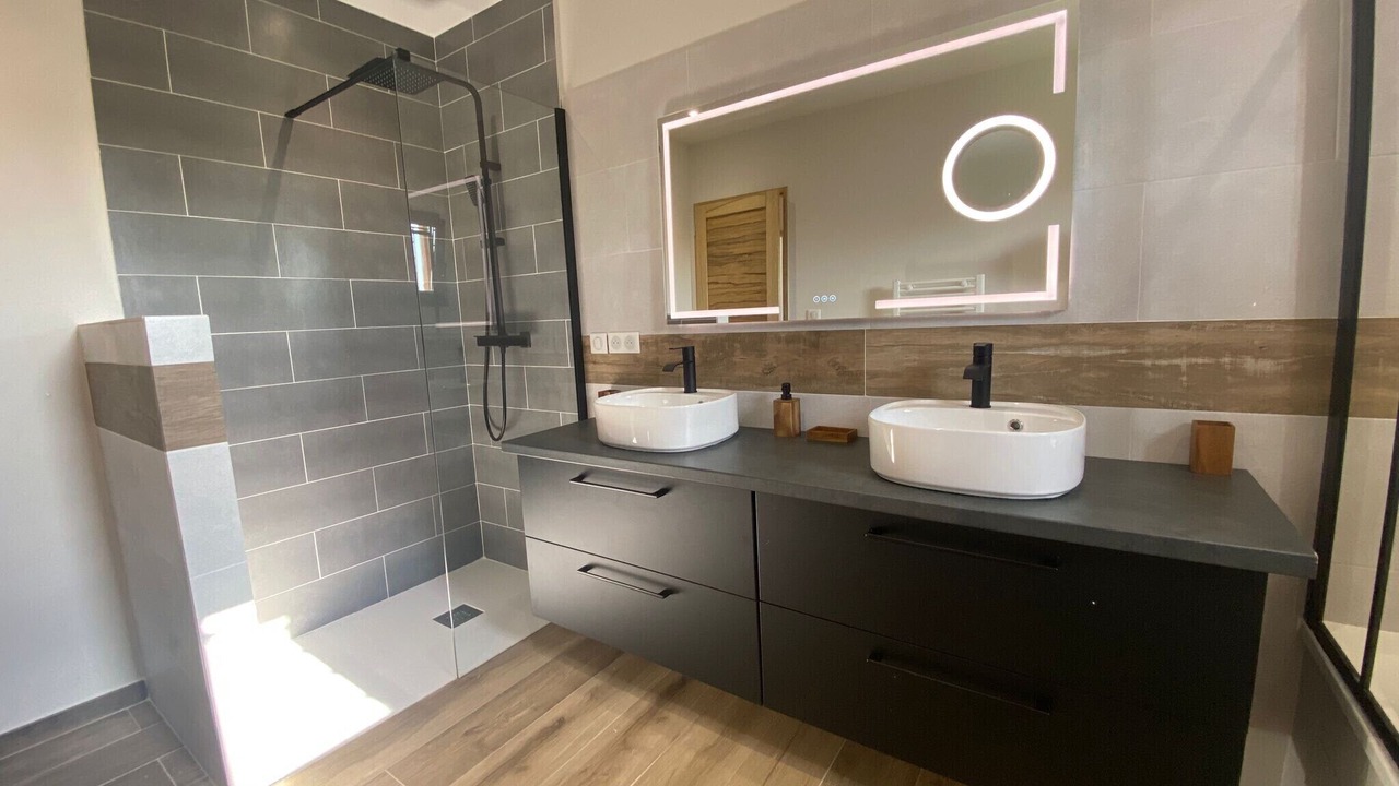 Photo of Bathroom in Maillane